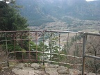 There are a couple sections of old railings still along the trail. This overlooks the Columbia River.