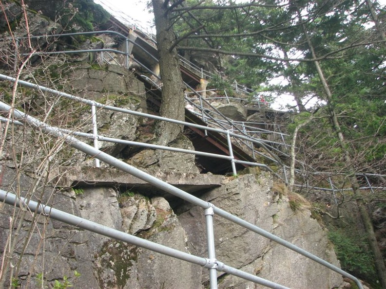 Railings line almost the entire trail because of the sheer cliffs of the basalt monolith.