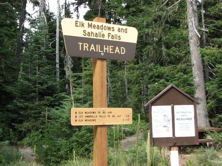 The trailhead sign for the Elk Meadows Trail appears to be new for 2010.