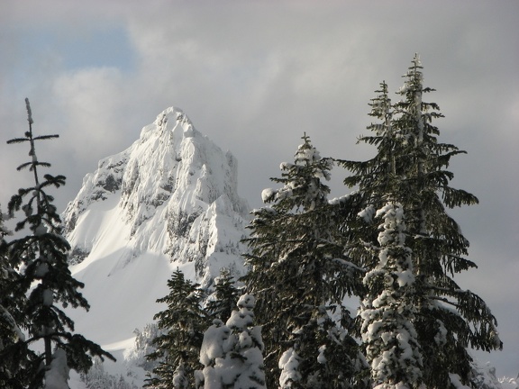 Pinnacle Peak in the Tatoosh Range looks like a matterhorn. What a view from our camp!