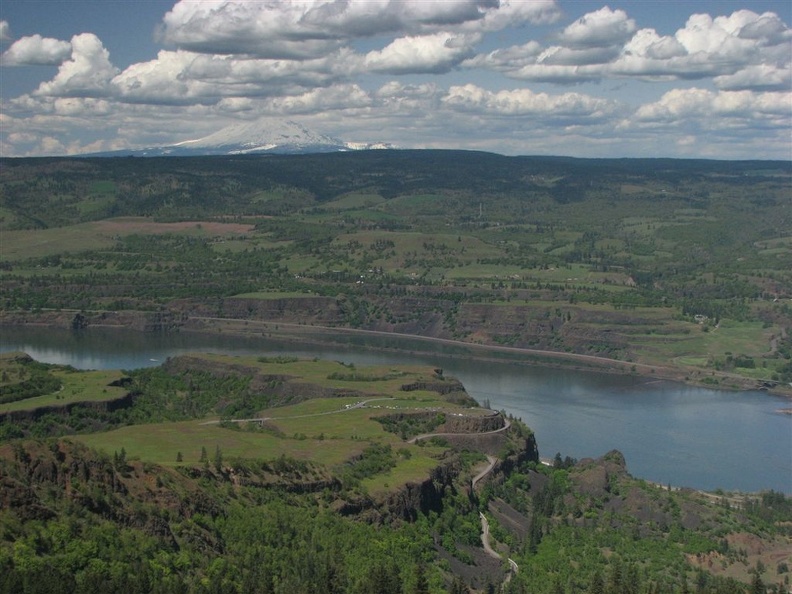 Looking at Rowena Crest and towards Washington across the Columbia River Gorge from Tom McCall Point.