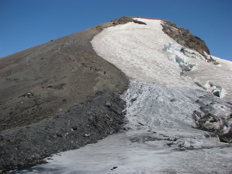 Here is the final approach to the summit of Mt. Adams. You can see several other people going up the trail from near Piker's Peak to the summit.