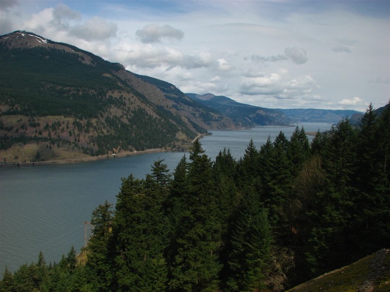 Looking east towards White Salmon, Washington