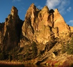 Fall foilage provides a nice complement to the peaks of Smith Rock State Park.