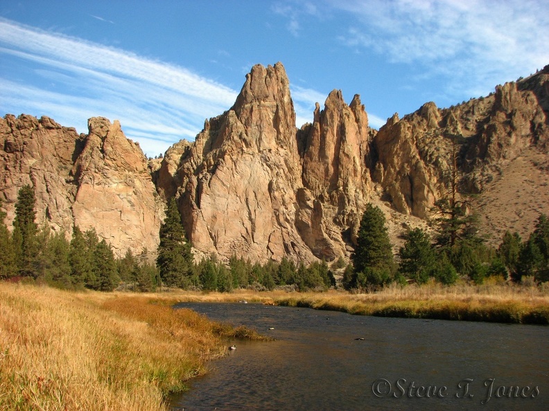 The browns and golds of fall nicely compliment the browns and reds of the rocks of the park.