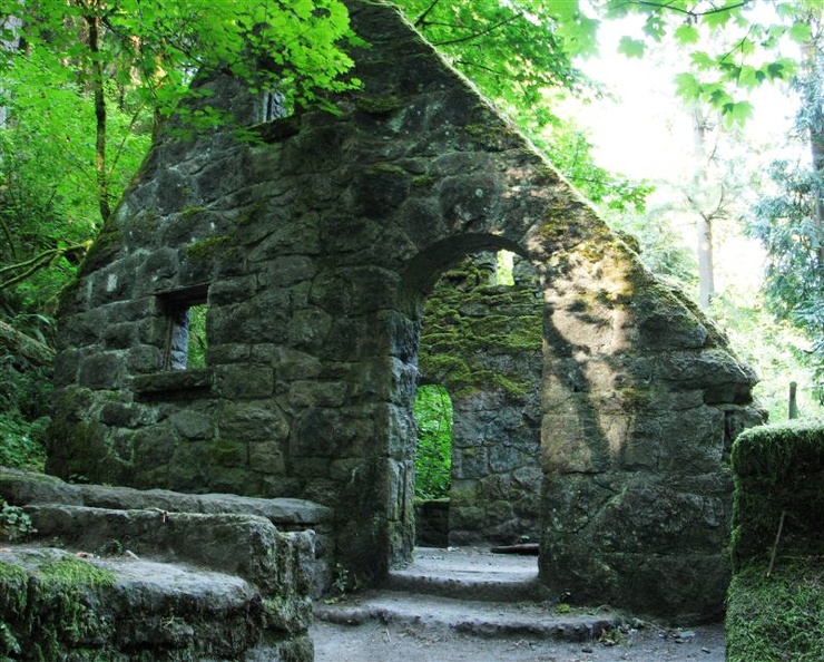 The stone house was built by the Works Progress Administration. It was a restroom and was abandoned after the Columbus Day Storm.