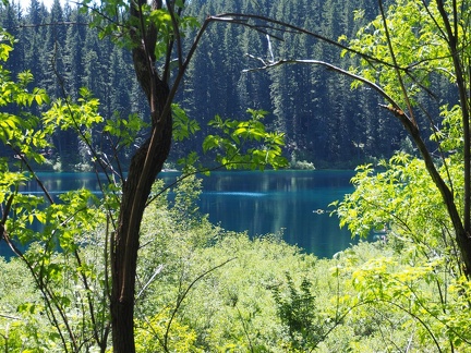 Here is our first few of Clear Lake as we head south down the trail. This is a large lake with beautiful blue colored water. It appears to be very popular with people fishing and boating. I'm sure people swim here when the water gets a little bit warmer.