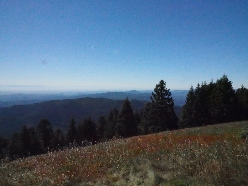 You can see a lot of mountain peaks from the trail. From Mount St. Helens to the north to the three sisters and the surrounding mountains to the east.