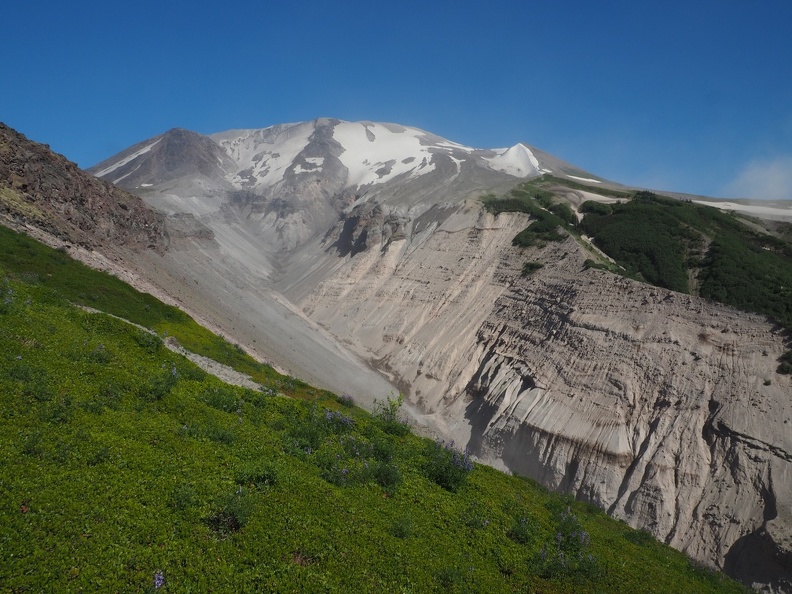 Here is one of the really big ravines the trail drops into and climbs out of on the west side.