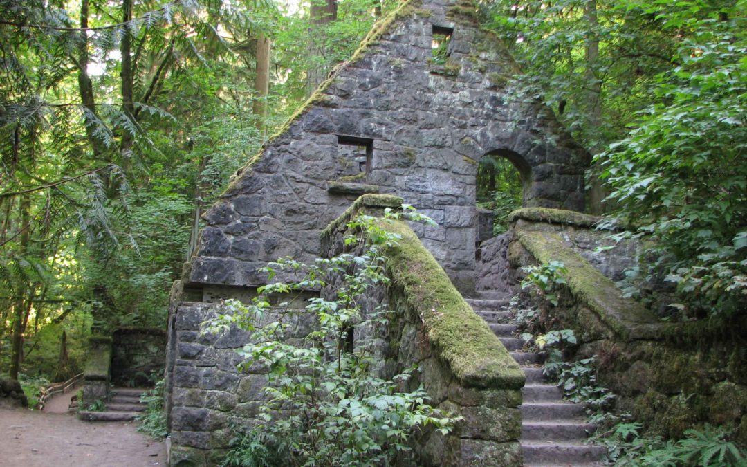 Stone House, OR