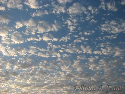 Wonderful clouds were lit by the early morning sun on my way to the trailhead.