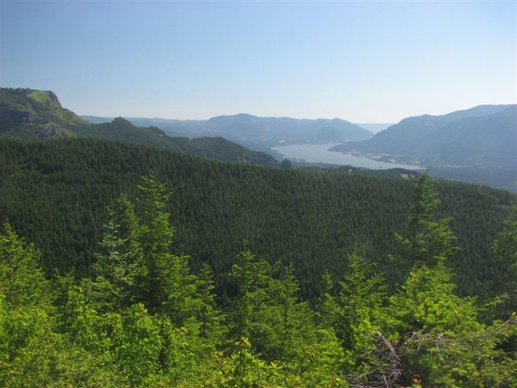 Hardy Ridge provides great views of the Columbia River Gorge. This is looking east.