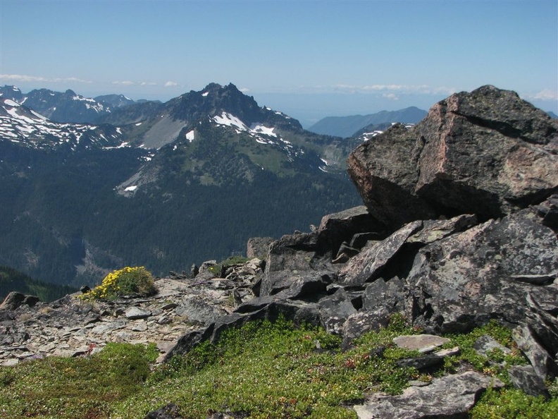 Looking at Skyscraper Mountain from near Mt. Fremont Lookout.