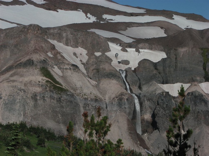 I think this waterfall is the tallest in the park, not Comet Falls. It falls from Seattle Park down to the Carbon Glacier.