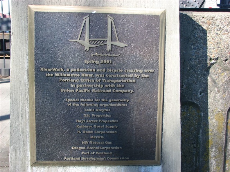 Plaque at the south end of the Steel Bridge